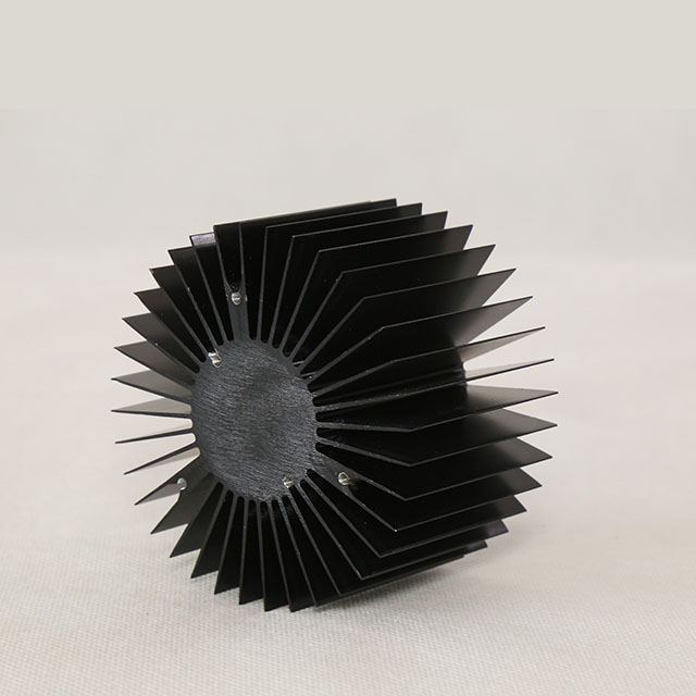 Runde radiale Form Silber Schwarz Eloxierter Aluminium Extrudierter Kühlkörper